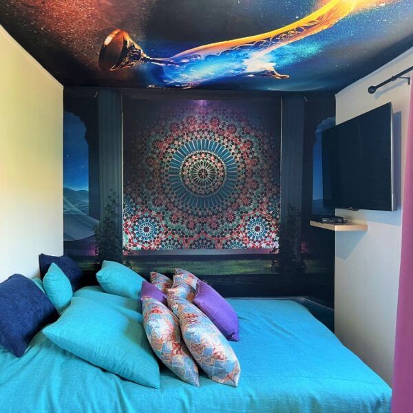 Camping la Clape village : des cabanes cinéma magiques, camping autorisé aux chiens Cap d'Agde, camping dog friendly Agde, La clape village camping, blog, destination voyage avec un chien, emmenetonchien.com