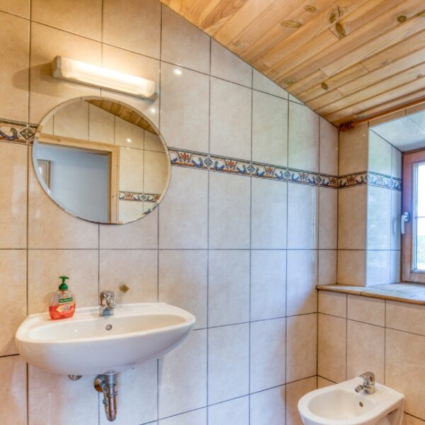 Salle de Bain des Gîtes Maisons Abricot et Orange à Aspiran dans l' Hérault