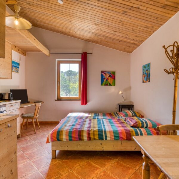 Chambre des Gîtes Maisons Abricot et Orange à Aspiran dans l' Hérault
