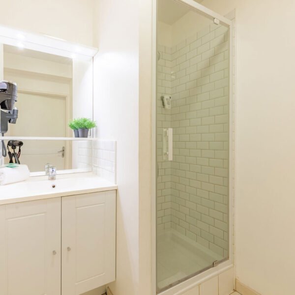 Salle de bain de l'Appart'City Confort Nantes Centre en Loire Atlantique dans les Pays de Loire
