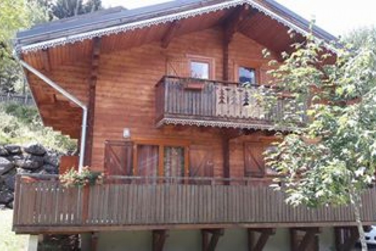 Les chalets du Bois de Champelles – photo 1