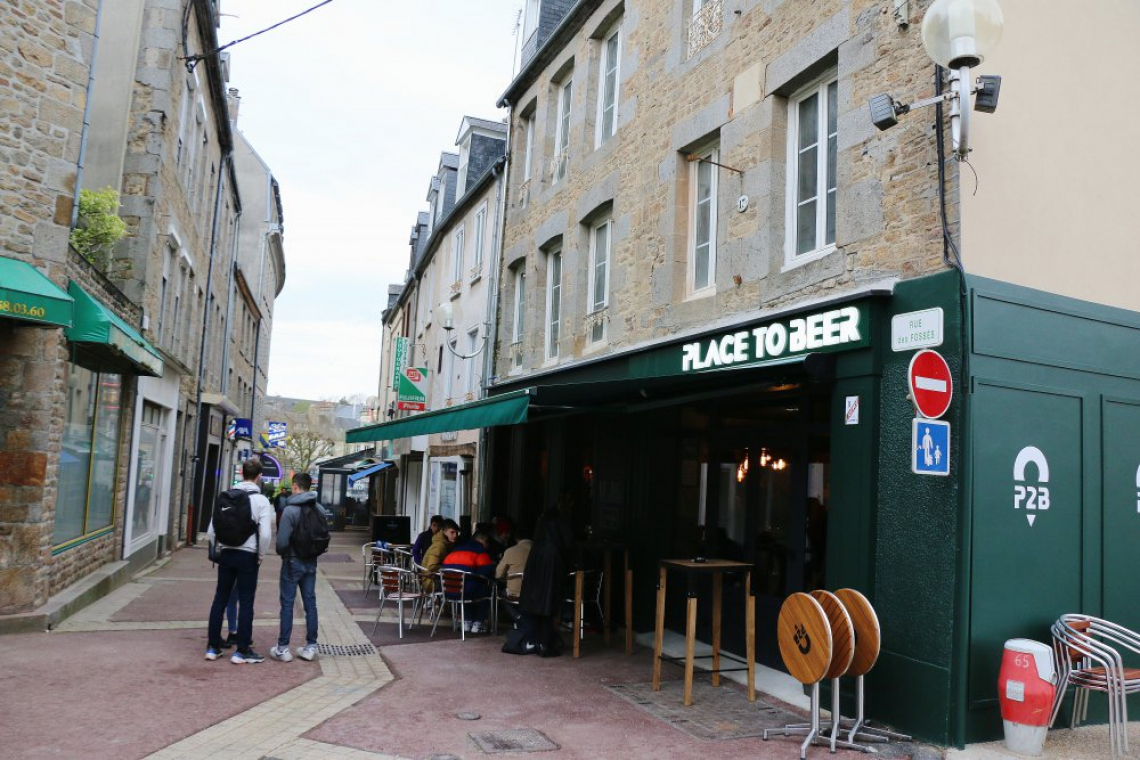 Restaurant Place to Beer