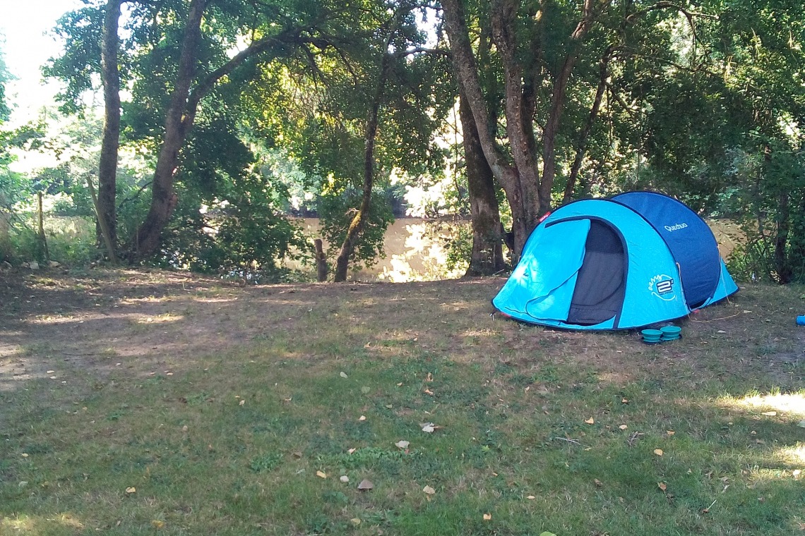 Camping Champ de la Cure