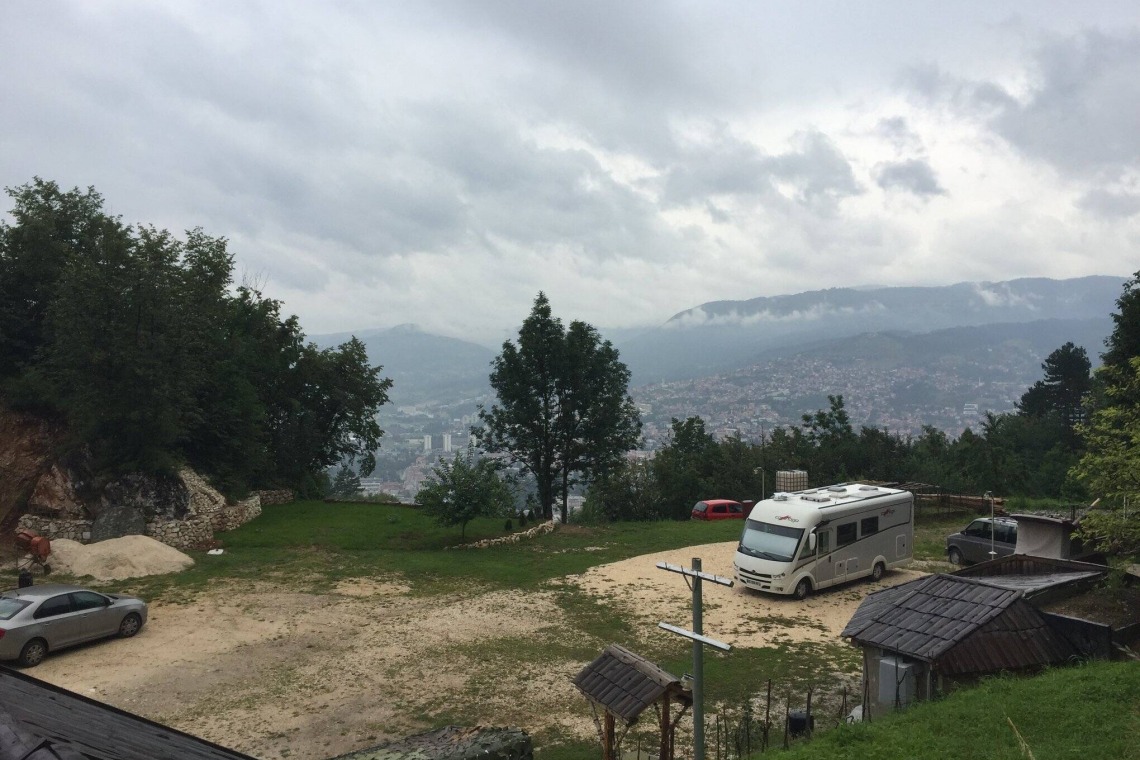Camping Olywood