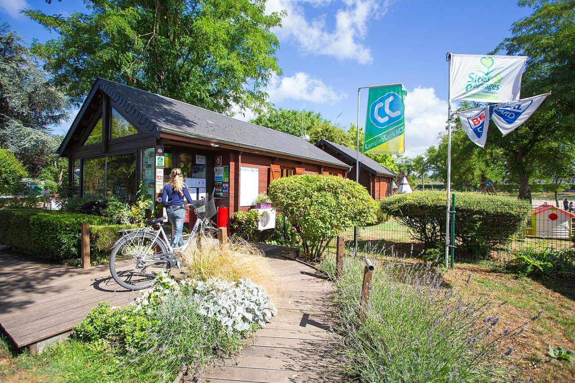 Camping TOURISTIQUE DE GIEN – SITES ET PAYSAGES