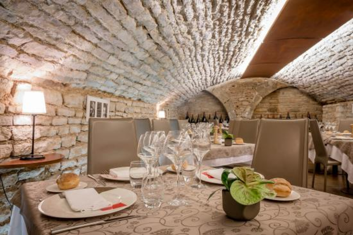 Le Caveau des Arches