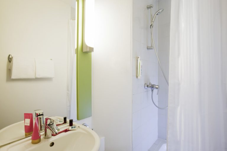 Hôtel Ibis Budget Pontault Combault RN4 Marne La Vallée – photo 10