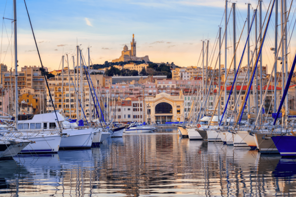 Adonis Hôtel Vieux Port Marseille