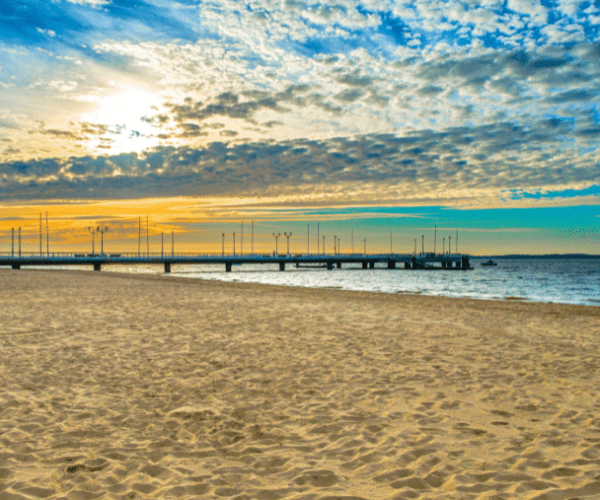 Top 5 des plages autorisées aux chiens en Gironde