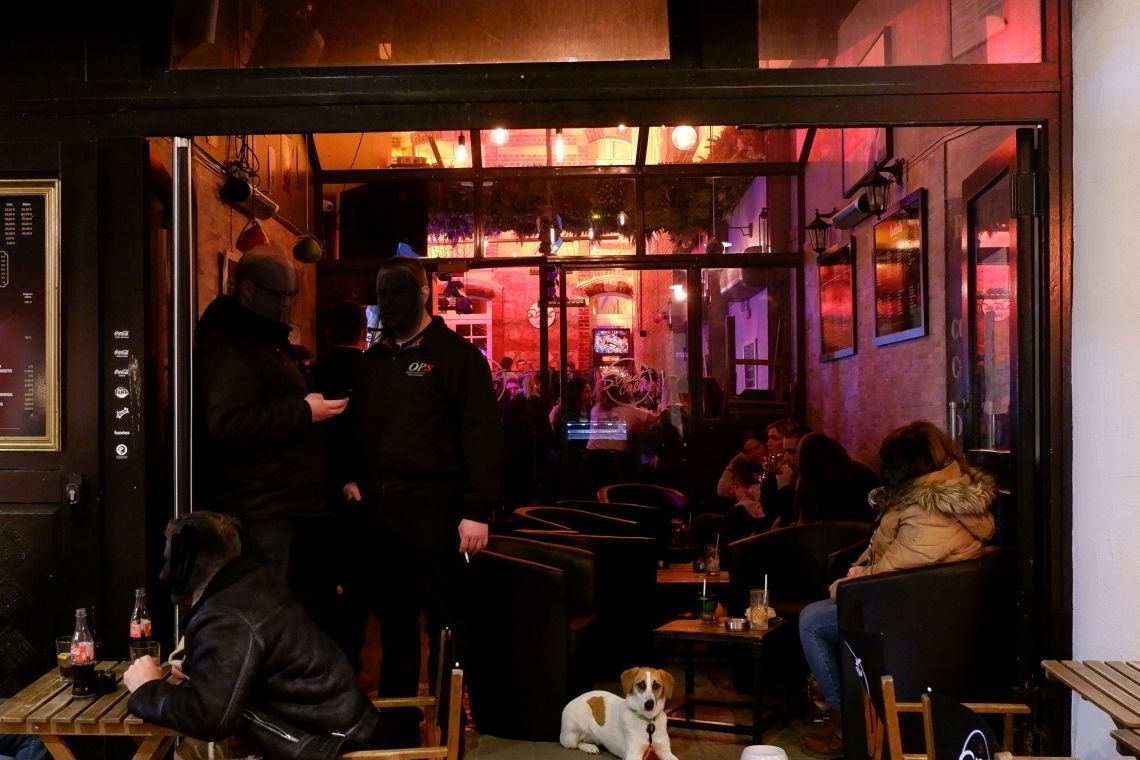 Bar Le Street Café