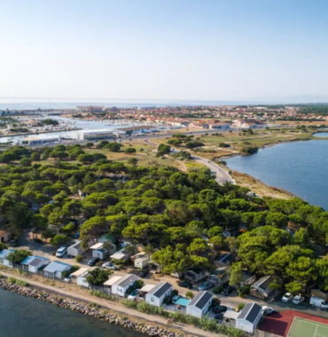 Camping La Presqu'Île de Barcarès où les chiens sont acceptés, à Barcarès, dans les Pyrénées-Orientales, en Occitanie