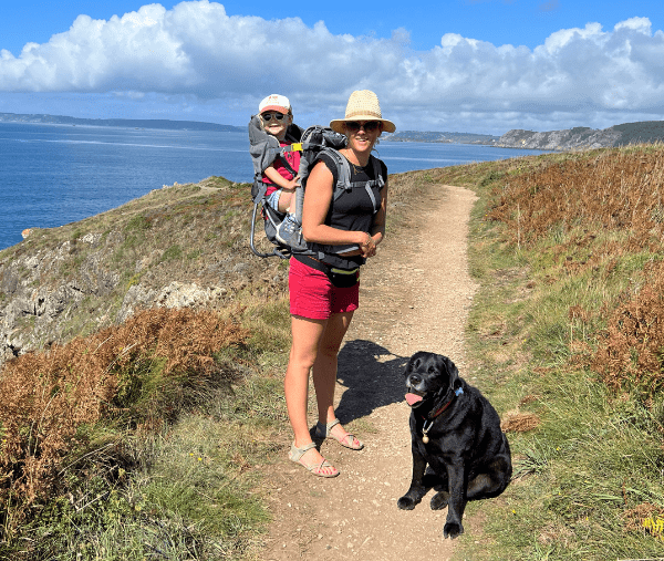 quoi faire avec un chien en bretagne - randonnée - activité - réserver une location de vacances