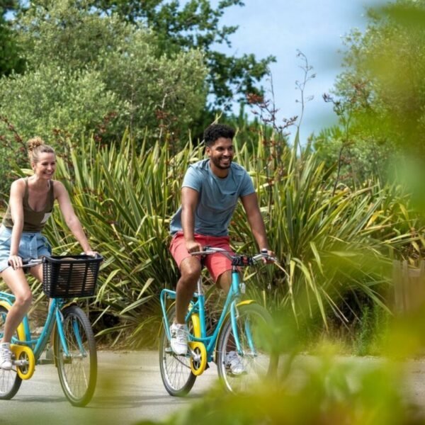 Balade à vélo proche du Camping Sandaya Carnac en Bretagne dans le Morbihan