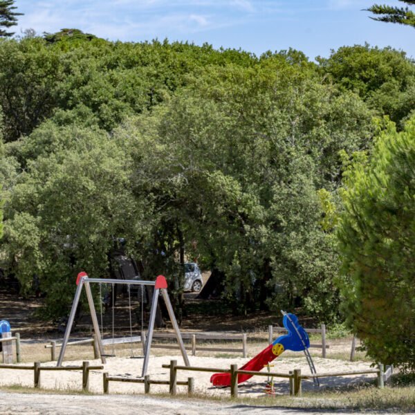 Aire de Jeux pour les enfants au Camping Sandaya La Bosse en Vendée en Pays de Loire