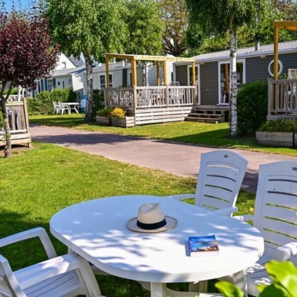 salon de jardin du camping de la Baie à la trinité sur mer