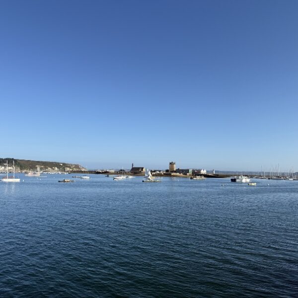 L'océan du Centre Nautique de Crozon Morgat à Crozon dans le Finistère