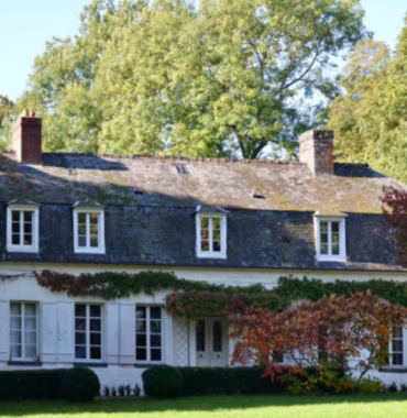 Extérieur Domaine de la Tour Blanche où les chiens sont acceptés, à Forest-Montiers dans la Somme, dans les Hauts-de-France