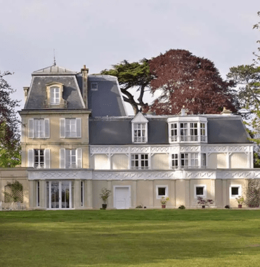 Hôtel de luxe dans le Château La Chenevière dans le Calvados en Normandie accepte les chiens et les chats