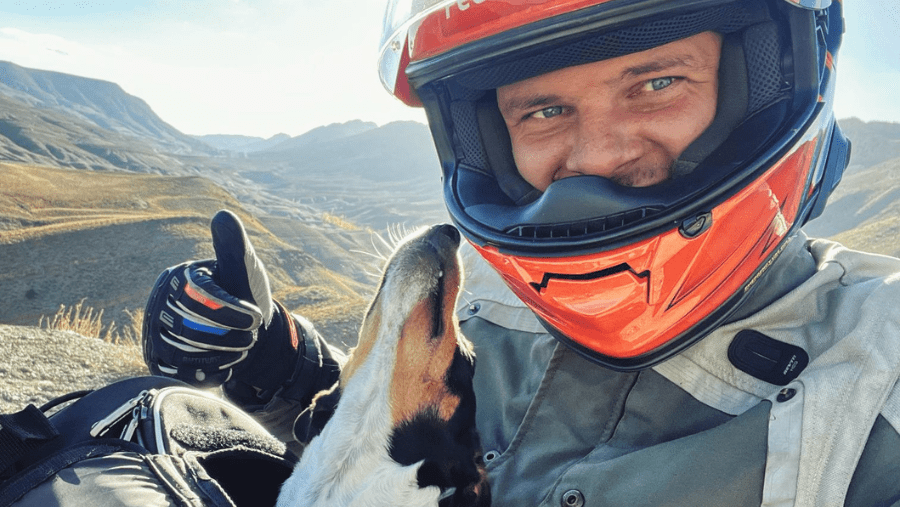 Discover Morocco with your dog on a motorcycle road trip