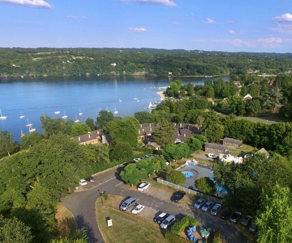 Vue du ciel du Village vacances VVF EGUZON