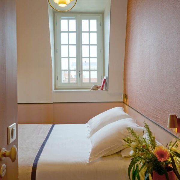 Chambre double à l'Hôtel Littéraire Stendhal à Nancy en Lorraine dans le Grand Est en France