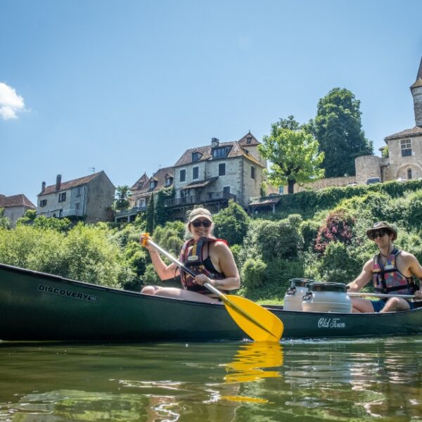 Canoës Safaraid Dordogne dans le Lot à Vayrac en Occitanie
