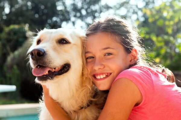 Child(ren) and dog: how to have a great family vacation?