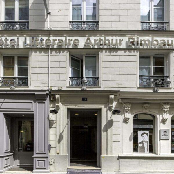 'Hôtel Littéraire Arthur Rimbaud à Paris en France