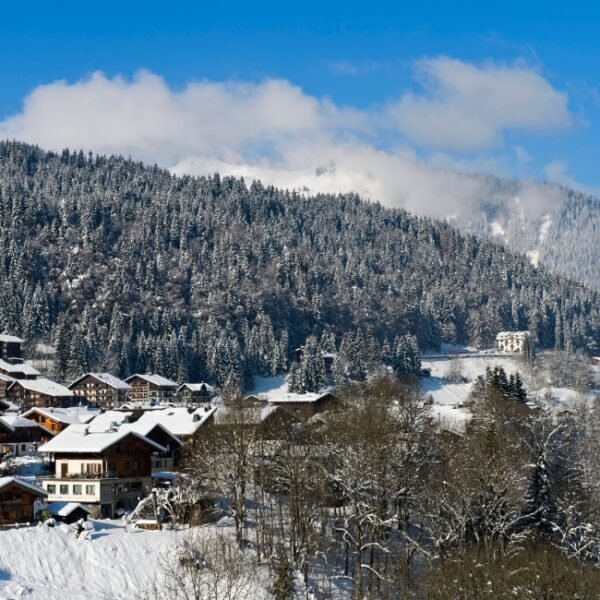 Morzine où se touvent les Gîtes Chez Felix en Haute Savoie dans les Alpes