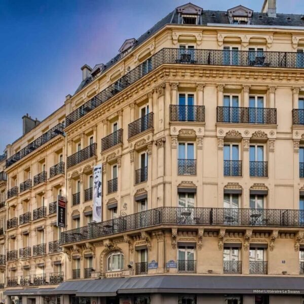 Hôtel Littéraire Le Swan à Paris en France