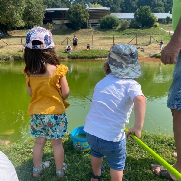 Concours de pêche au Camping Domaine de la Besse dans les Pyrénées en Ariège à Camon