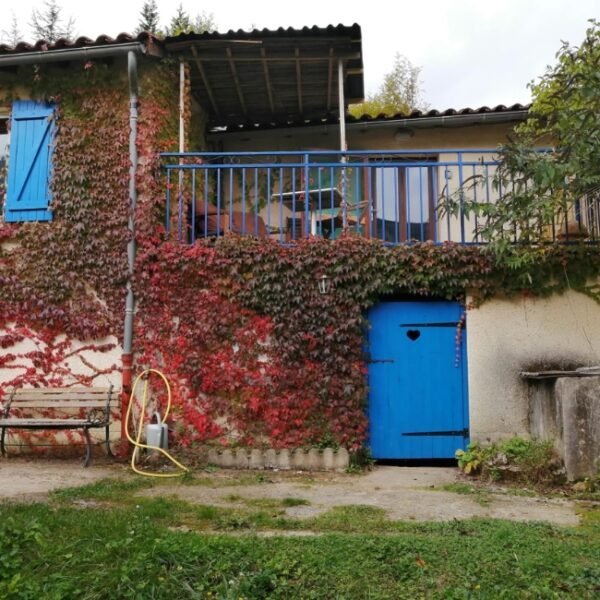 Gîtes la Maison d'Omélie en Aveyron à Tournemire proche de Millau en Occitanie