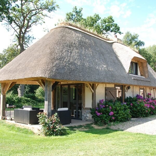 Chaumière Normande du Domaine de la Ferme de Fourges en Normandie dans l'Eure proche de Pont Audemer