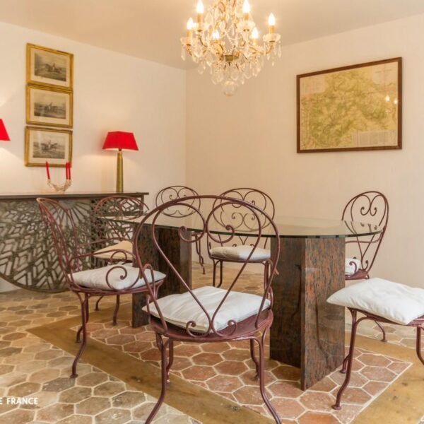 Salle à manger de l'un des Gites à Beauficel-en-Lyons en Normandie dans l'Eure