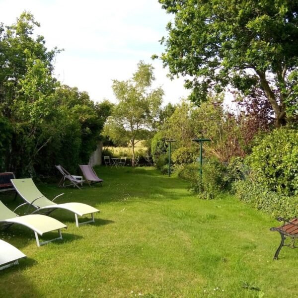 Jardin clos des Gîtes de Kervarc'h en Bretagne dans le Morbihan à Erdeven