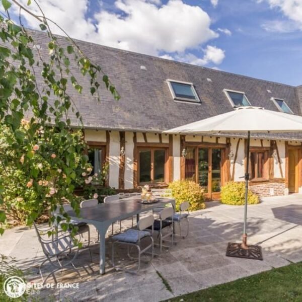 Terrasse des Gites à Beauficel-en-Lyons en Normandie dans l'Eure