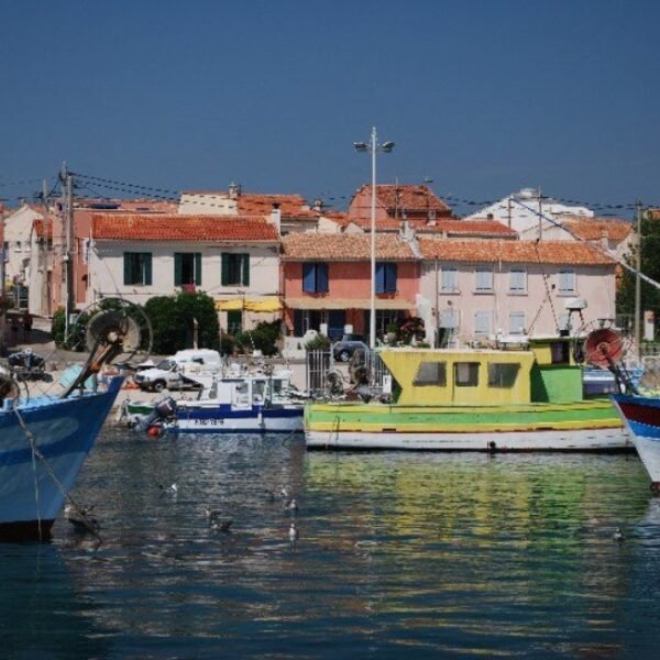 Port du village près de la Villa Nicole Location de Vacances à Carry le Rouet en Provence dans les Bouches du Rhône