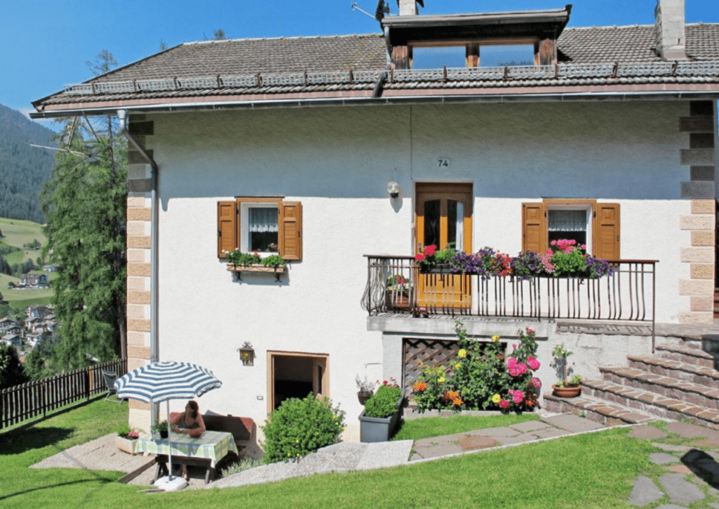 l'appartement Mastle by Interhome à Ortisei est autorisé aux chiens dans le Sud-Tyrol en Italie