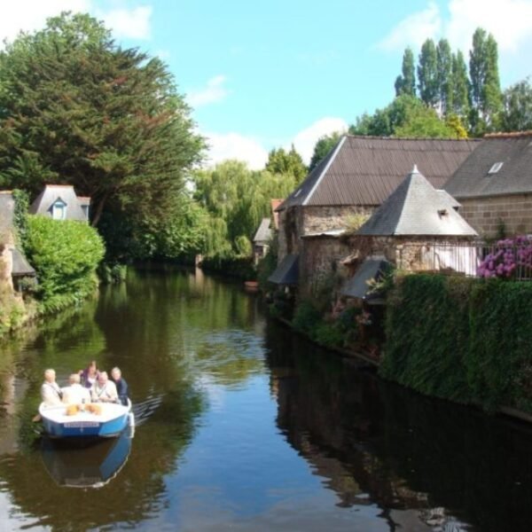 Balade en barque sur le Trieux du gîte de Kervalo, moderne et confort pour 4 en Côtes-d'Armor en Bretagne à Pontrieux