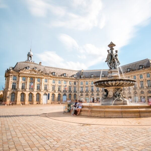 Place de Bordeaux, Appart'City Classic Bordeaux Centre à Bordeaux en Gironde en Nouvelle-Aquitaine