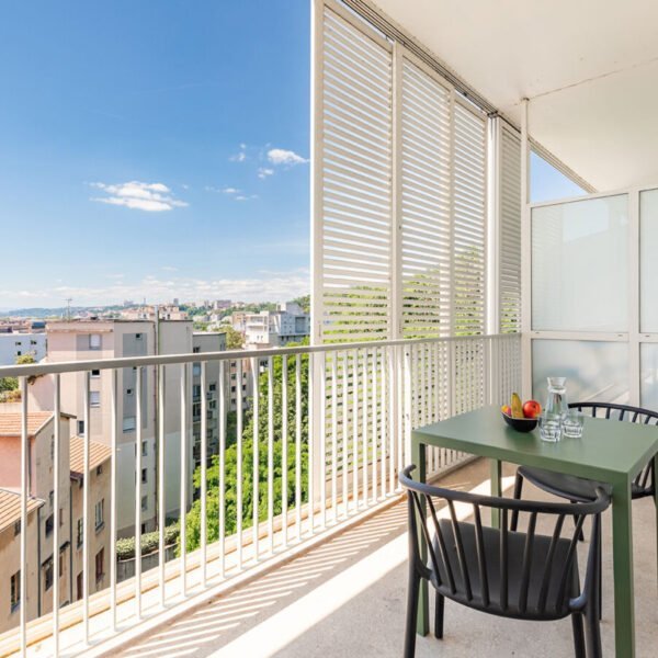 Balcon d'un appartement de l'Appart'City Confort Lyon Cité Internationale dans le Rhône en Auvergne Rhône Alpes