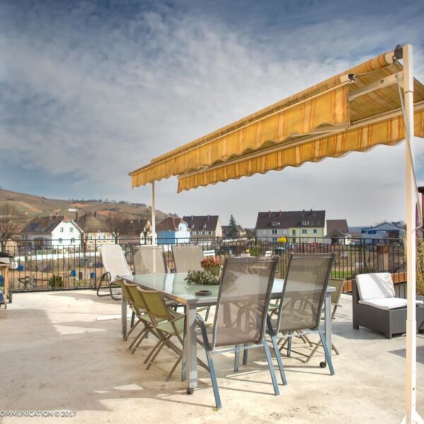 La terrasse d'un des gîte du Gîtes du Domaine Fritz à Kaysersberg dans le Haut-Rhin dans la région Grand-Est