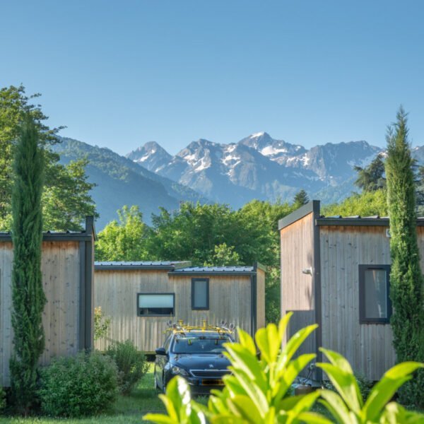 Mobil Home avec vue montagne au camping Pradelongue dans les Pyrénées