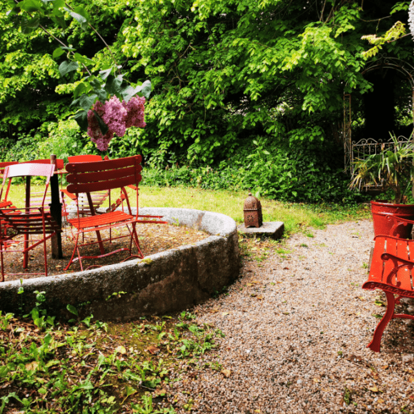 La jardin de la Tisanerie du Gîte La Jardinerie à Aumeville-Lestre dans la Manche en Normandie