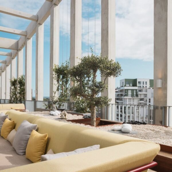 Le rooftop du Sangha Hôtel Toulouse à Toulouse en Haute-Garonne en Occitanie