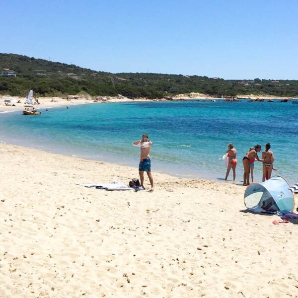 La plage de Kevano du Camping Kevano plage à Pianottoli-Caldarello en Corse-du-Sud en Corse