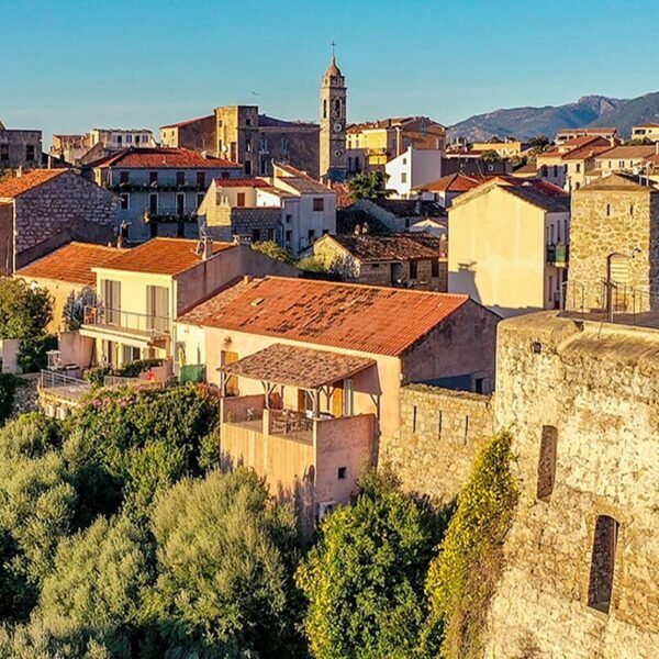 Citadelle aux alentours du Camping Porto-Vecchio à Porto-Vecchio en Corse-du-Sud en Corse