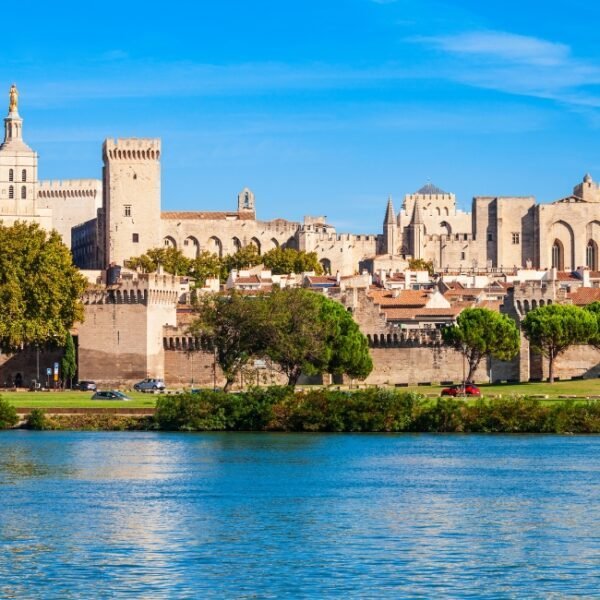 La cité des Papes proche de La Maison d'Elo près d'Avignon à Pujaut en Provence