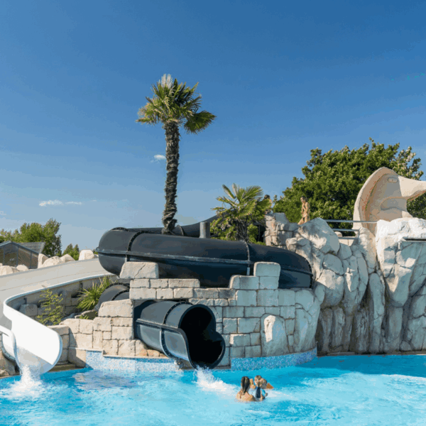 Parc aquatique du camping Sun Marina le chateau en Vendée - animaux admis