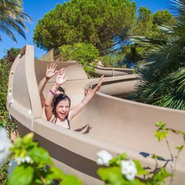 Aquapark au Camping La Petite Camargue à Aigues Mortes en Gard, Occitanie